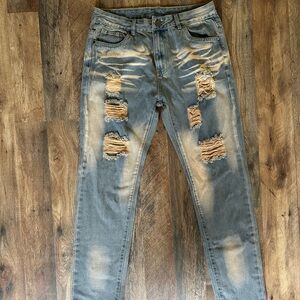 Gray Skinny Jeans with Distressed Detailing